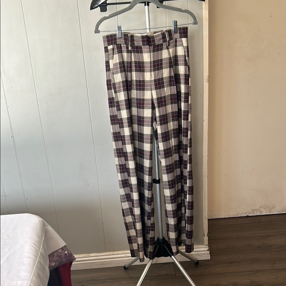 Chic Plaid Women's Pantsuit in Burgundy and Cream